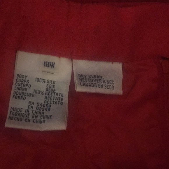 100% Silk Red Suit by Saville Size 18 W - Picture 7 of 7